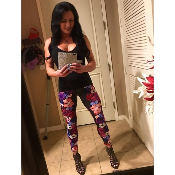 Meet your Posher, Kendra - Picture 1 of 1